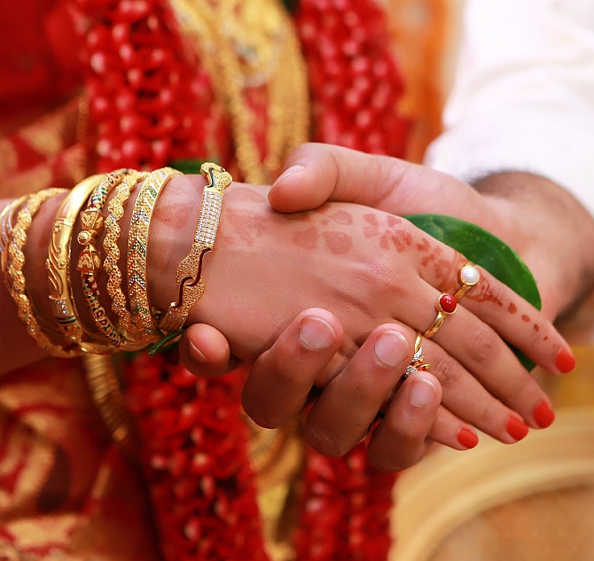 How to get Inter caste Marriage assistance scheme from Tamil Nadu government